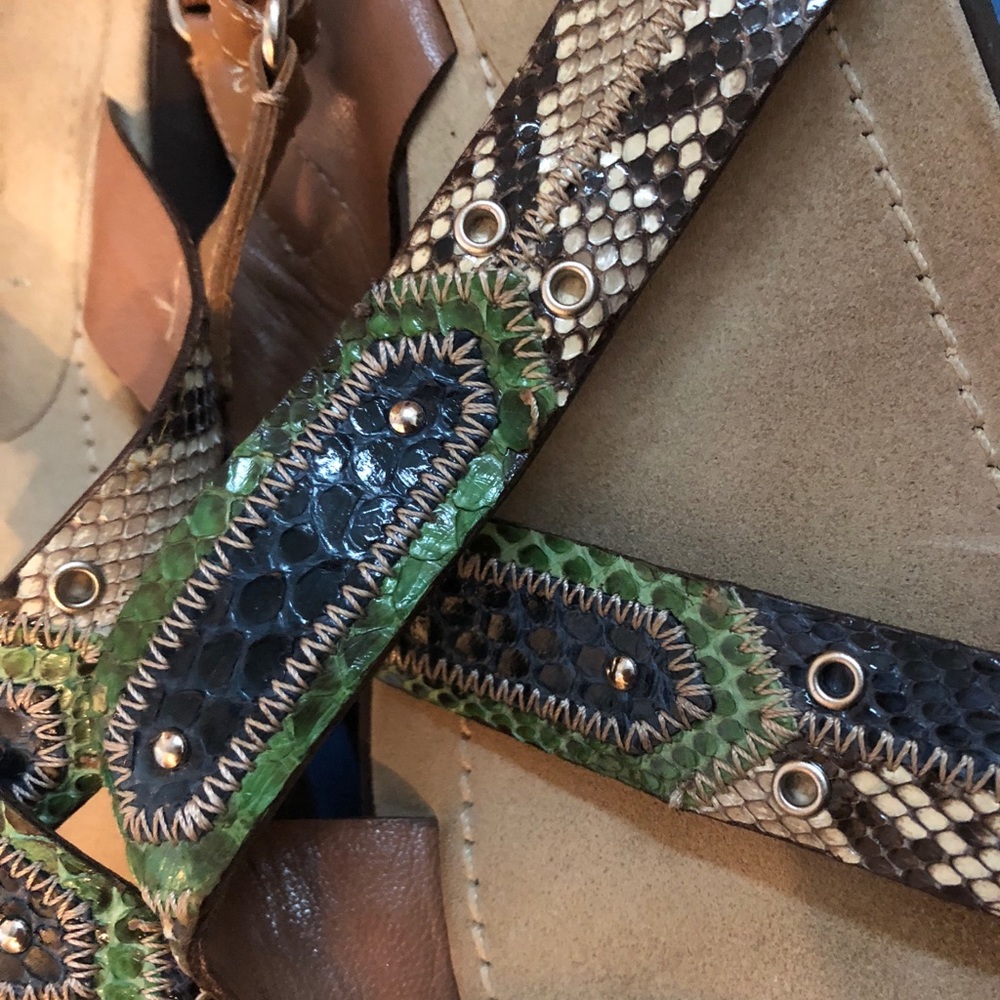 Sandals - Picture 3 of 4